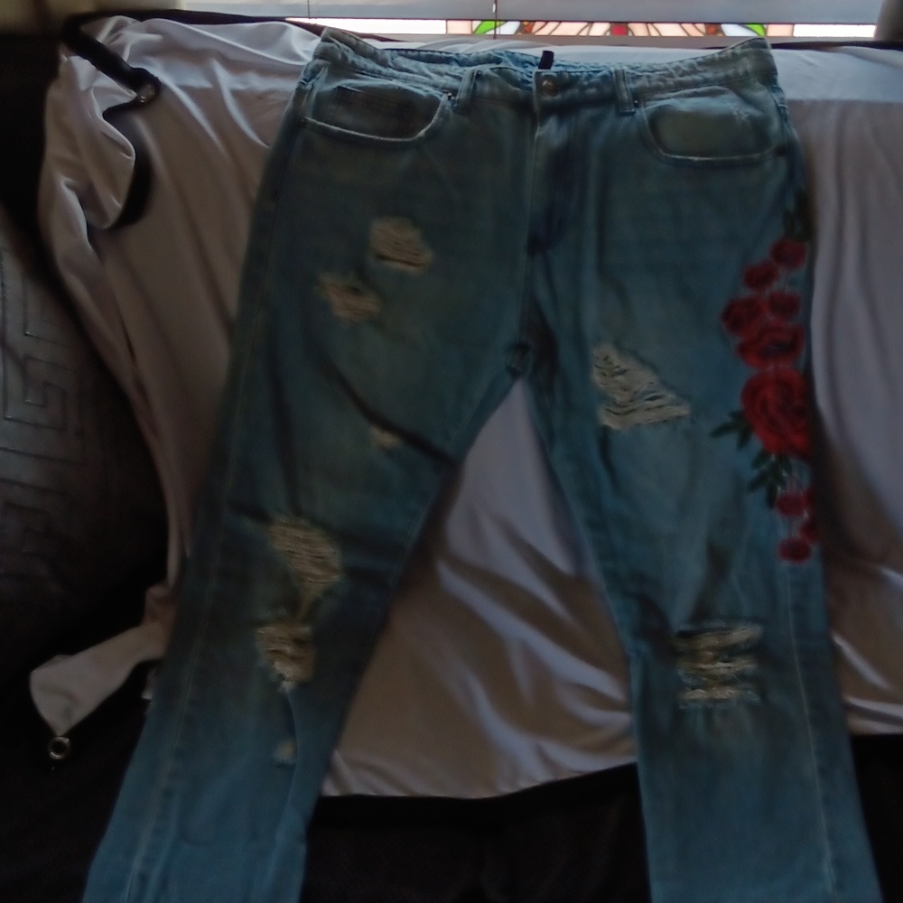Jeans size 33